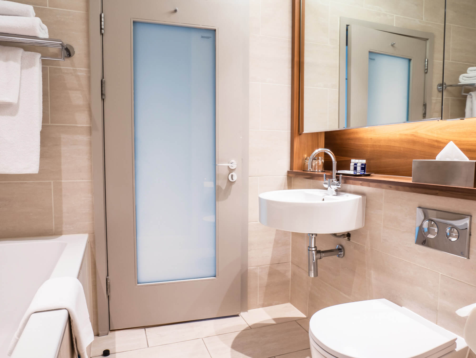 City Room bathroom with bath at Apex Waterloo Place Hotel