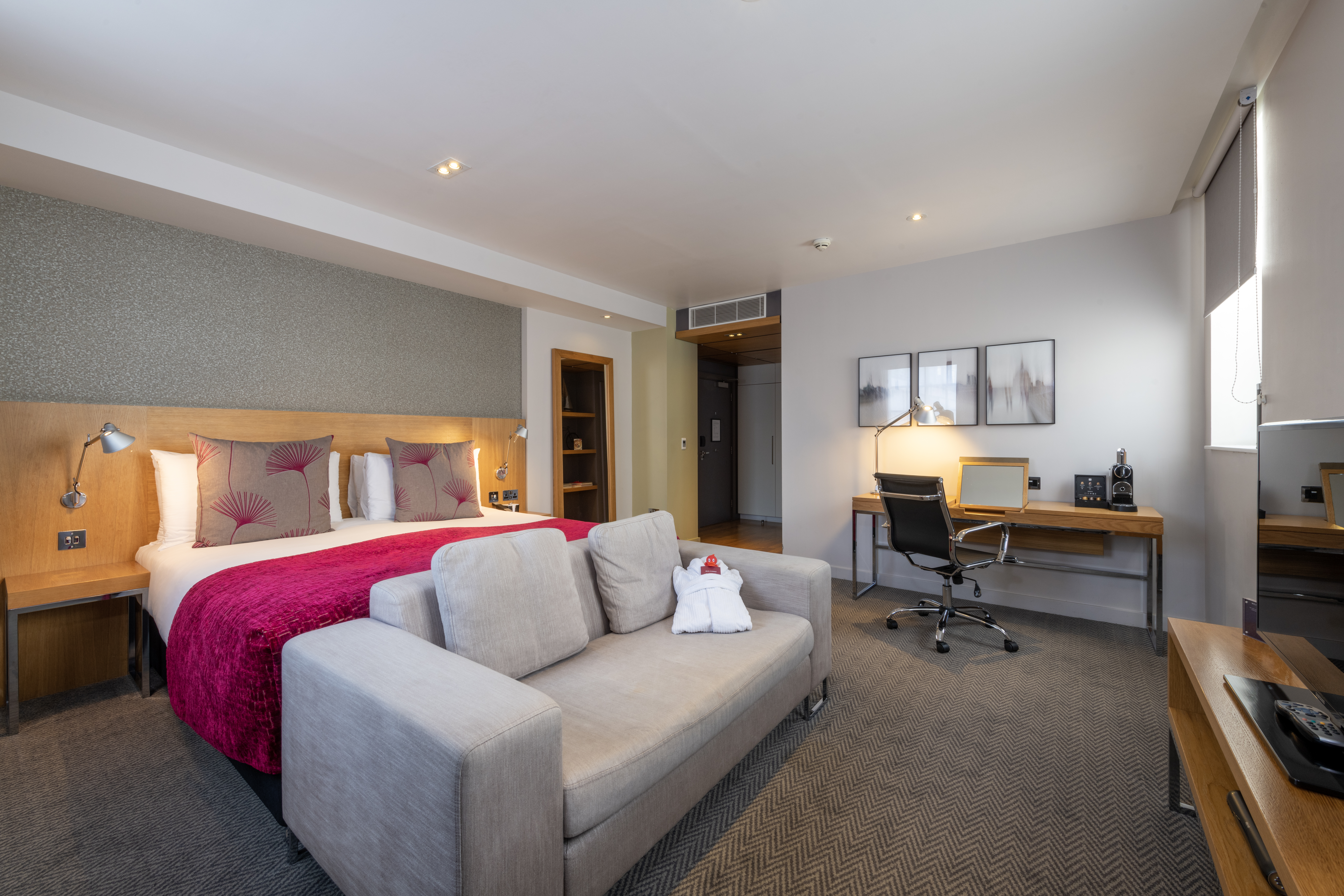 Superior Room at Apex Temple Court Hotel Superior Room at Apex Temple Court Hotel